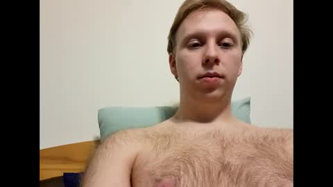 Snapshot of meow732 chatting on 12/19/25, 06:31 meow732 online show from 12/19/25, 06:31