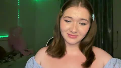 Snapshot of meow_claws chatting on 07/09/26, 08:13 Kitten online show from 07/09/26, 08:13