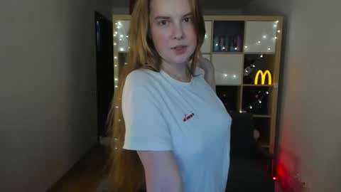 Flora  Next stream November 17th at 6  GMT online show from 02/02/26, 07:07