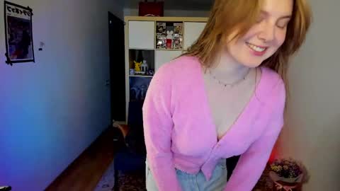 Snapshot of meow_k1tty chatting on 05/08/26, 04:51 Flora Next stream November 17th at 6 GMT online show from 05/08/26, 04:51