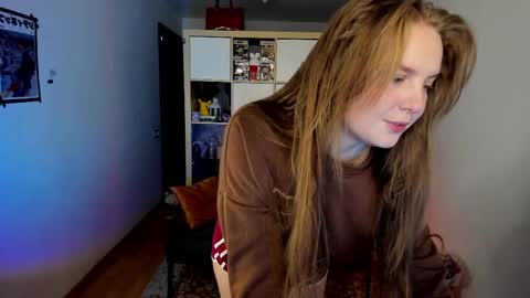 Snapshot of meow_k1tty chatting on 05/12/26, 04:09 Flora Next stream November 17th at 6 GMT online show from 05/12/26, 04:09