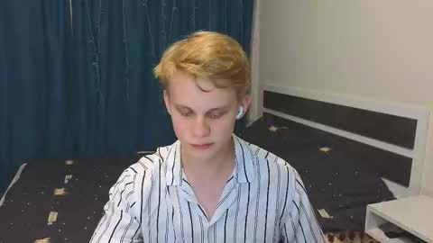 Mickey online show from 10/31/25, 03:57