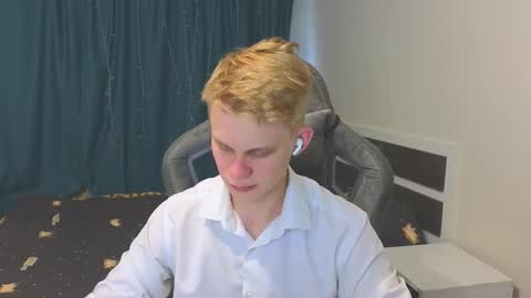 Mickey online show from 11/16/25, 10:32