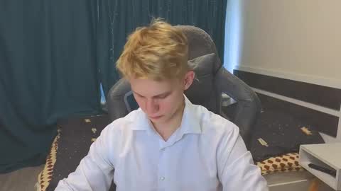 Mickey online show from 11/18/25, 09:47