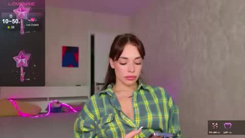 Snapshot of meow_moore chatting on 07/23/26, 03:15 Megan online show from 07/23/26, 03:15