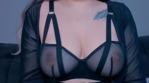Snapshot of meow_rinnie chatting on 07/11/26, 10:07 My links --- online show from 07/11/26, 10:07