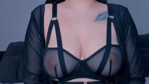 Snapshot of meow_rinnie chatting on 07/12/26, 10:17 My links --- online show from 07/12/26, 10:17