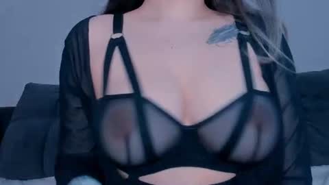Snapshot of meow_rinnie chatting on 07/22/26, 10:29 My links --- online show from 07/22/26, 10:29