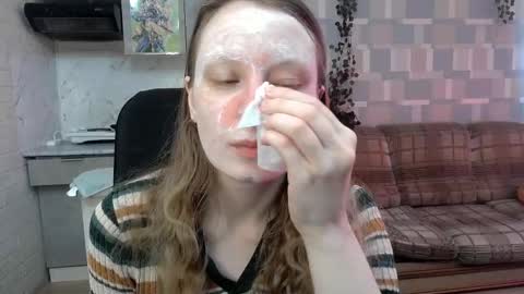 Snapshot of meowcr chatting on 09/17/25, 08:49 meowcr online show from 09/17/25, 08:49