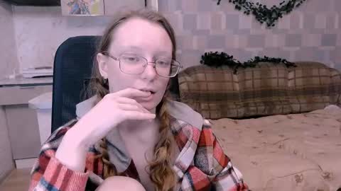 Snapshot of meowcr chatting on 10/11/25, 05:44 meowcr online show from 10/11/25, 05:44