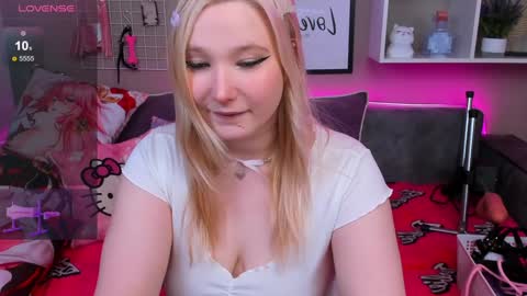 Snapshot of meowkakitty chatting on 01/21/25, 01:08 MeowkaKitty online show from 01/21/25, 01:08