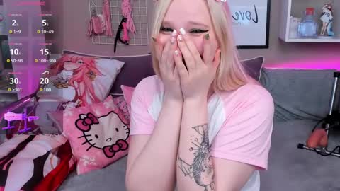 Snapshot of meowkakitty chatting on 02/18/25, 03:53 MeowkaKitty online show from 02/18/25, 03:53