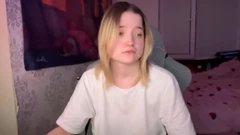 meowme online show from 01/04/25, 03:07