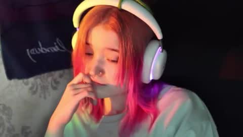 meowme online show from 02/05/25, 02:59