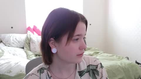 meowme online show from 11/04/25, 07:51