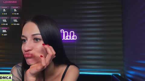  NIKKY  STIVE     Every day from 1000  to 200  EST time. online show from 11/04/25, 06:51