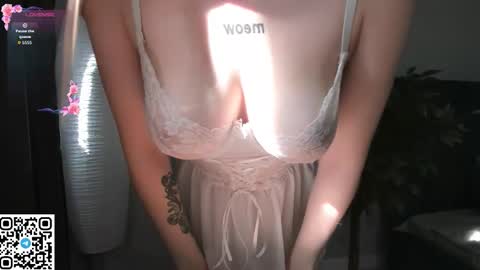 Monica online show from 09/14/25, 08:13
