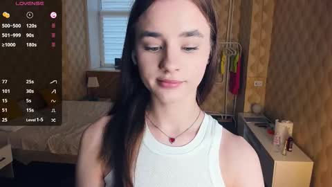 Snapshot of meoww_meows chatting on 11/26/25, 11:11 Julie online show from 11/26/25, 11:11