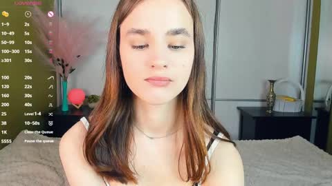 Julie online show from 04/03/26, 11:41