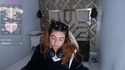    online show from 10/13/25, 02:50