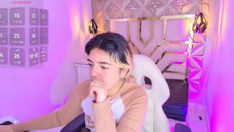    online show from 11/02/25, 07:05