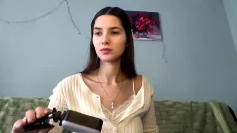 Snapshot of meralynn chatting on 02/06/26, 10:29 LEVA online show from 02/06/26, 10:29