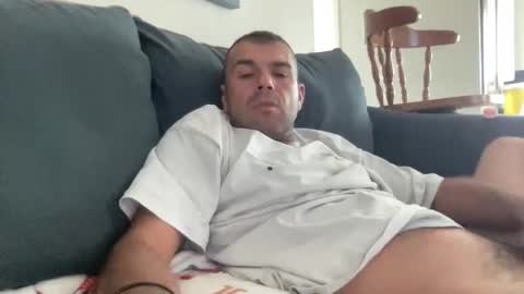 Snapshot of mercedes190d chatting on 02/23/26, 05:54 Mercedes190d online show from 02/23/26, 05:54