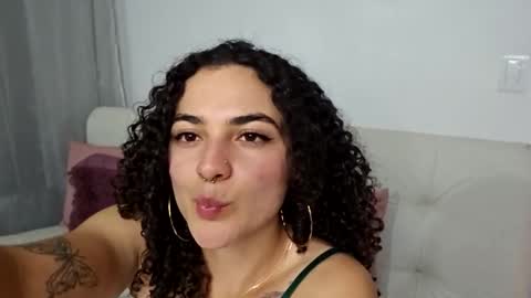 Merida Bell online show from 02/05/26, 01:43