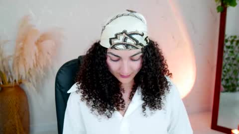 Merida Bell online show from 03/04/26, 03:23