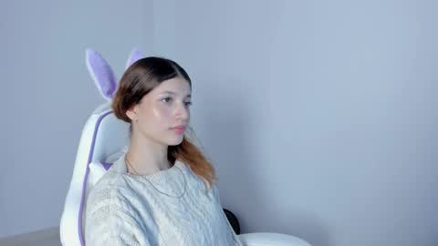 Snapshot of meridacute_ chatting on 12/19/25, 11:12 meridacute_ online show from 12/19/25, 11:12