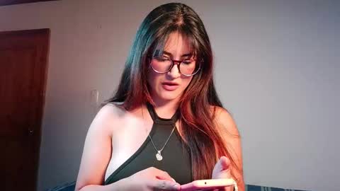 Snapshot of meridafaux_ chatting on 01/18/26, 03:32 Merida online show from 01/18/26, 03:32