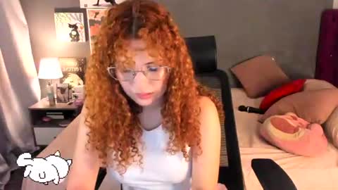 Snapshot of meridaxbrave_ chatting on 06/27/26, 10:59 laura 3 i am independent model online show from 06/27/26, 10:59
