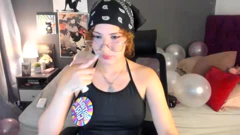 Snapshot of meridaxbrave_ chatting on 07/14/26, 02:27 laura 3 i am independent model online show from 07/14/26, 02:27