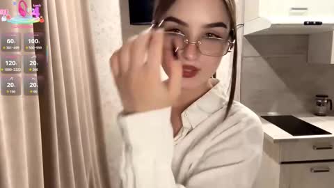 Rina online show from 10/31/25, 06:09