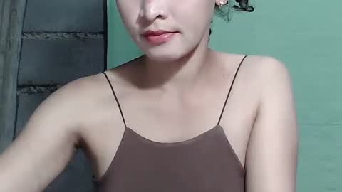 Snapshot of merietiny chatting on 02/20/25, 12:15 merietiny online show from 02/20/25, 12:15