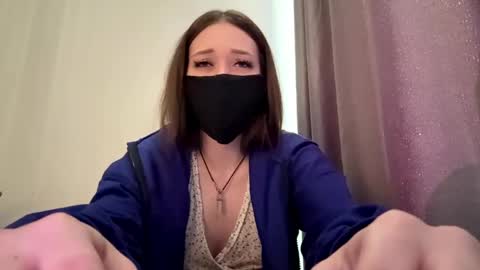 Kiki online show from 05/14/26, 08:21