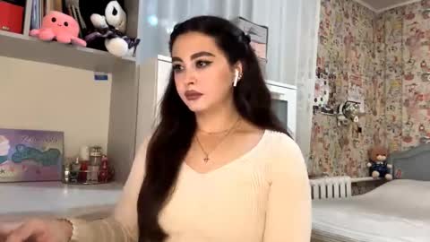 Snapshot of merlenegnoza chatting on 11/13/25, 06:18 Enni online show from 11/13/25, 06:18