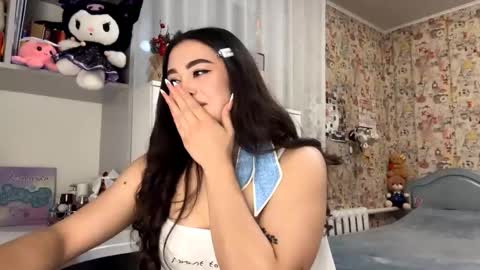 Snapshot of merlenegnoza chatting on 01/08/26, 06:21 Enni online show from 01/08/26, 06:21