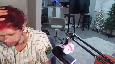 Snapshot of merlinharriss chatting on 12/16/25, 11:21 Merlinz Magic online show from 12/16/25, 11:21