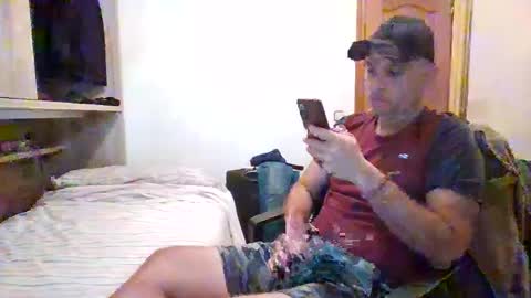 Snapshot of merlinval chatting on 02/25/25, 08:03 Merlin online show from 02/25/25, 08:03