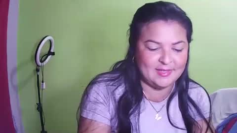 Snapshot of merlis0x chatting on 11/03/25, 10:53 merlis0x online show from 11/03/25, 10:53