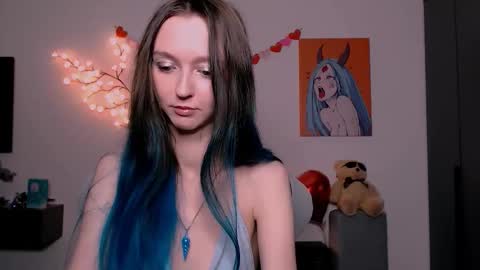 mermaidvibestides online show from 03/18/26, 06:55