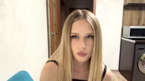 Stefani online show from 07/06/26, 01:19