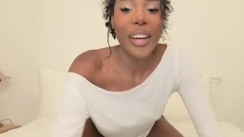 Snapshot of meruboo chatting on 10/14/25, 11:16 meruboo online show from 10/14/25, 11:16