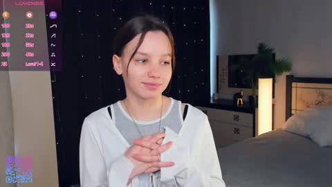 Snapshot of meryldell chatting on 03/08/25, 07:05 Lollita online show from 03/08/25, 07:05