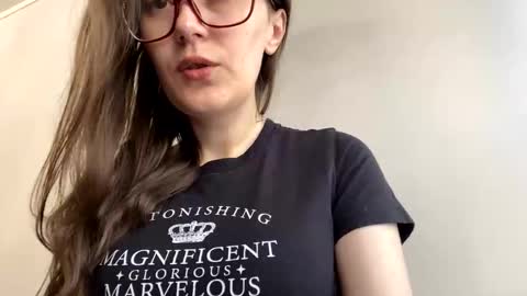 Jessica online show from 10/09/25, 08:34