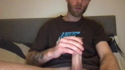 Snapshot of messageme11 chatting on 01/05/25, 08:31 messageme11 online show from 01/05/25, 08:31