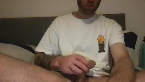 Snapshot of messageme11 chatting on 10/18/25, 09:37 messageme11 online show from 10/18/25, 09:37