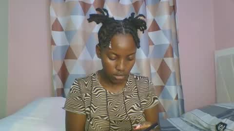 Snapshot of messyluna chatting on 04/30/26, 04:46 meggy and bree online show from 04/30/26, 04:46