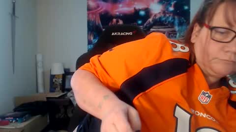 Mommy Jaxx online show from 12/08/24, 10:03